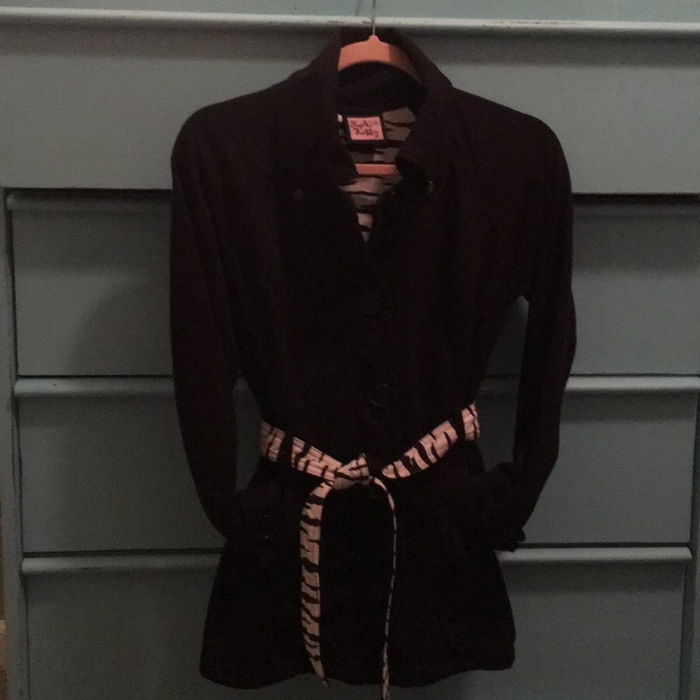 Black light weight jacket